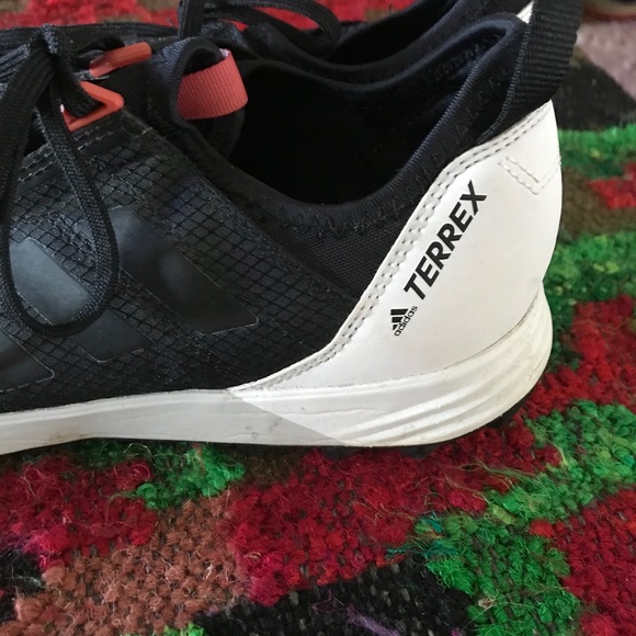 Adidas | Terrex Sneakers Size 9 Black White - Picture 3 of 4
